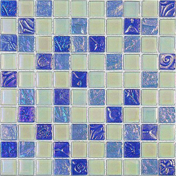 Glass tile