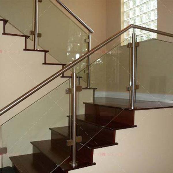 Base glass railing