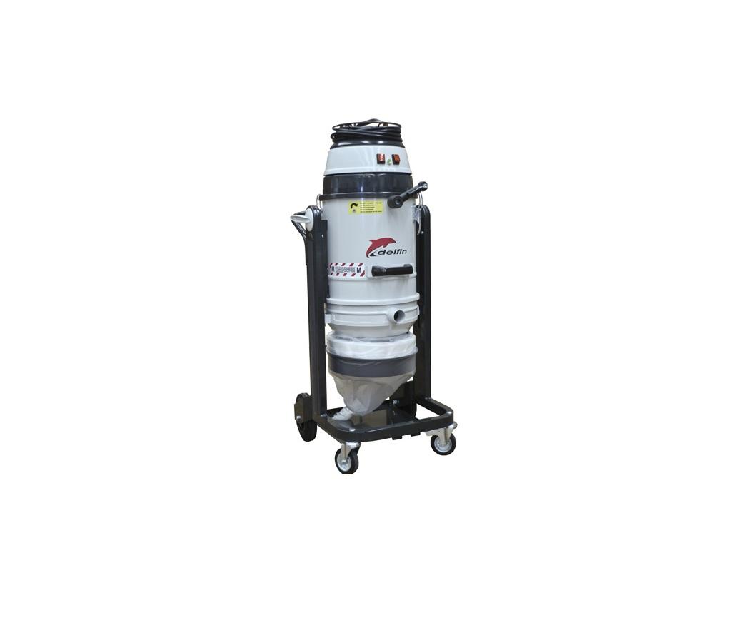 Industrial vacuum cleaner