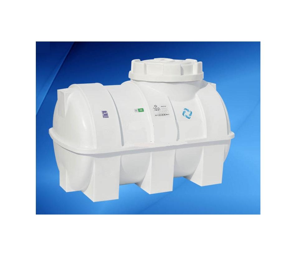 Single layer plastic tank