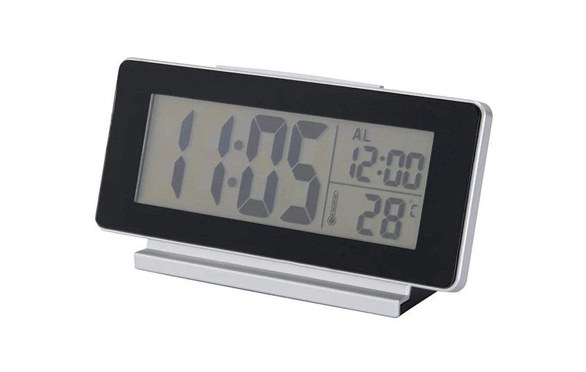 Digital desktop clock