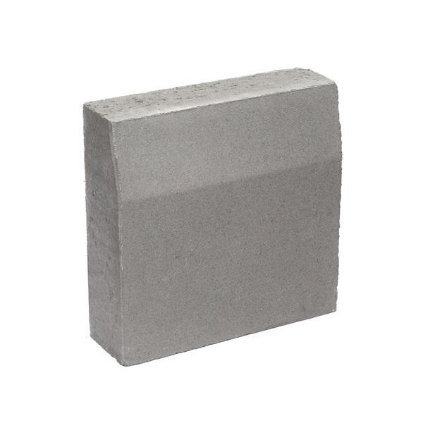 Concrete curb