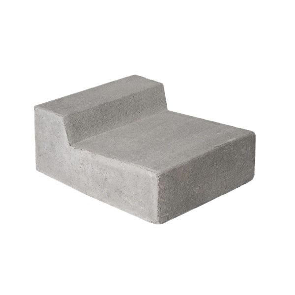 Concrete curb