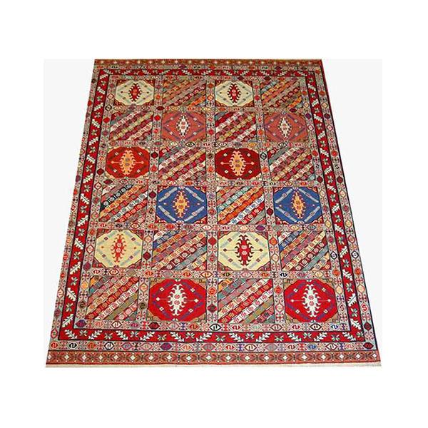 Lozenge design woolen kilim