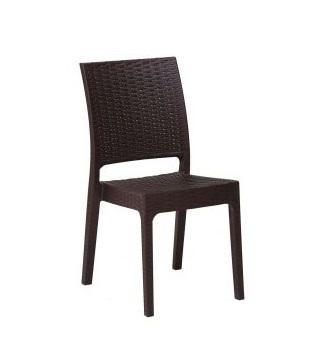 Wicker chair without handles